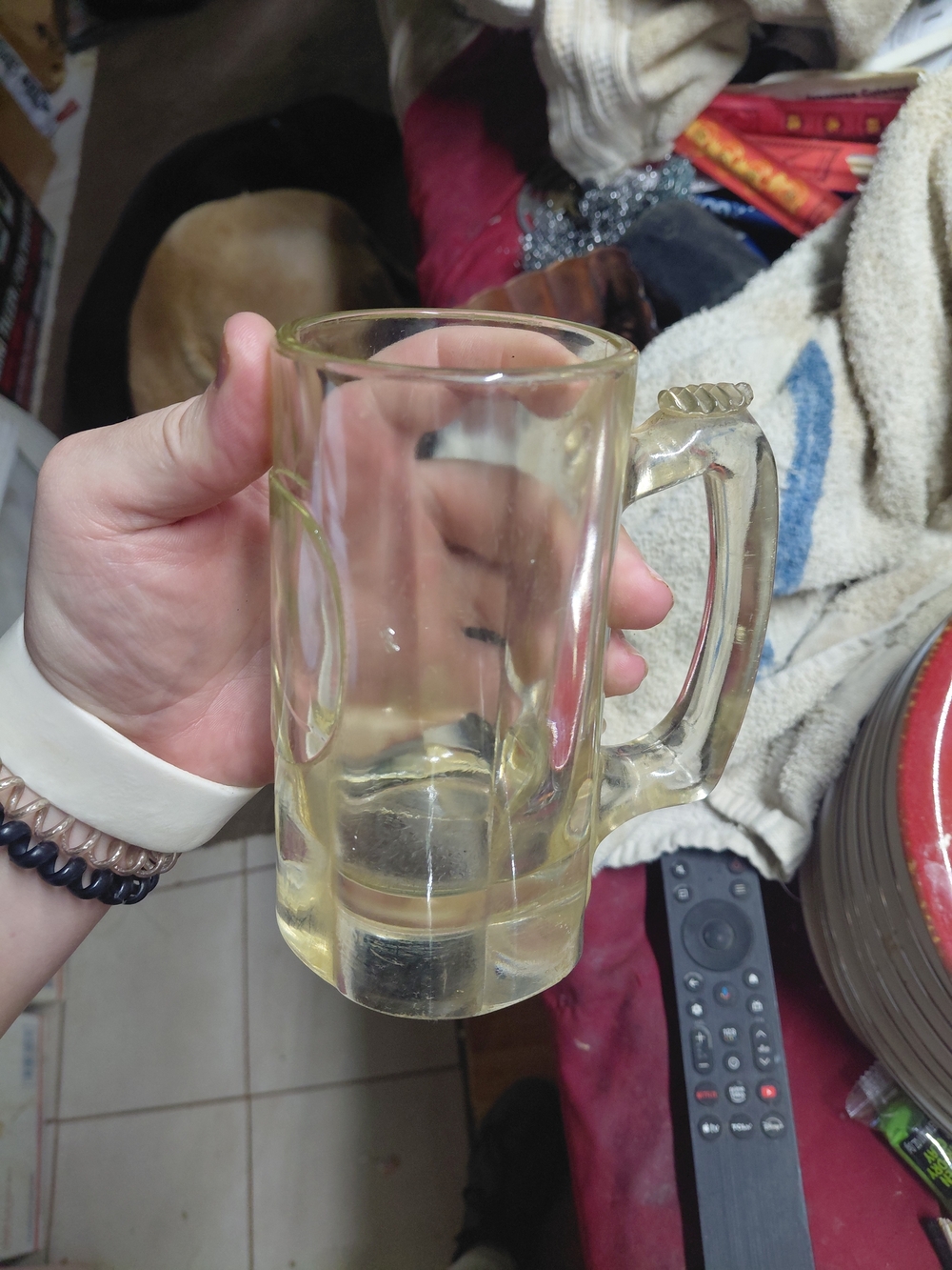 LOWENBRAU MUNICH Clear Glass Beer Mug Stein with Handle 8 Ounce 6" Tall